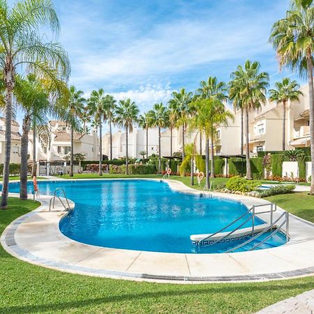 El Arenal Townhouse By The Beach With Swimming Pool - Eaw Homes Marbella Esterno foto