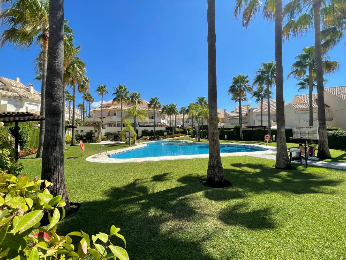 El Arenal Townhouse By The Beach With Swimming Pool - Eaw Homes Marbella Esterno foto