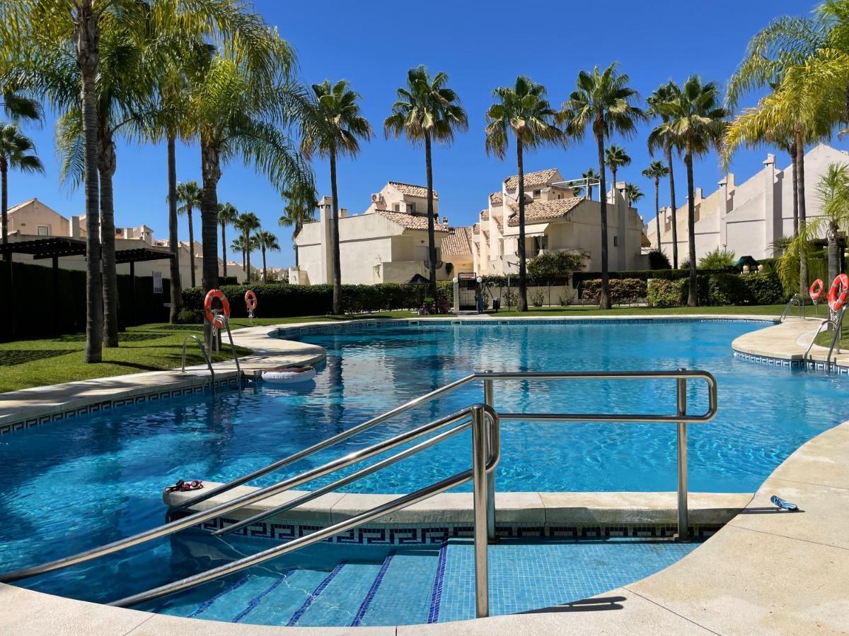 El Arenal Townhouse By The Beach With Swimming Pool - Eaw Homes Marbella Esterno foto