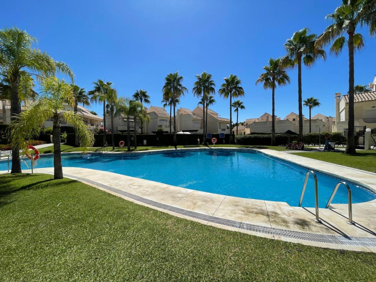 El Arenal Townhouse By The Beach With Swimming Pool - Eaw Homes Marbella Esterno foto
